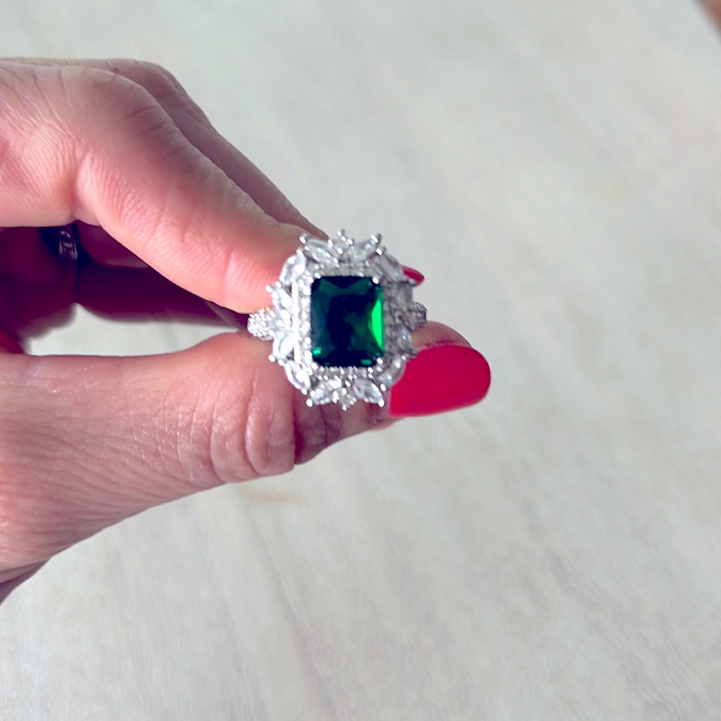 Emerald Cz Ring